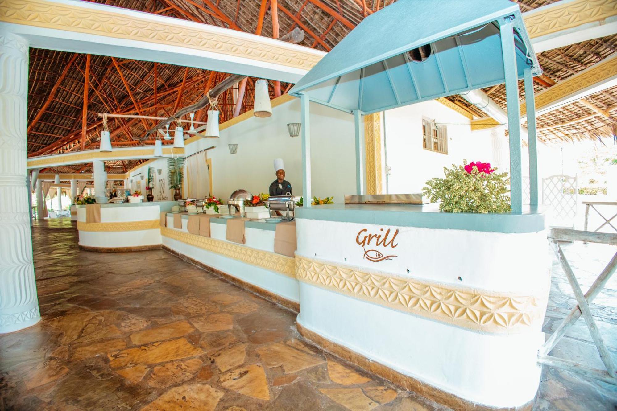 Twiga Beach Resort Watamu Exterior foto