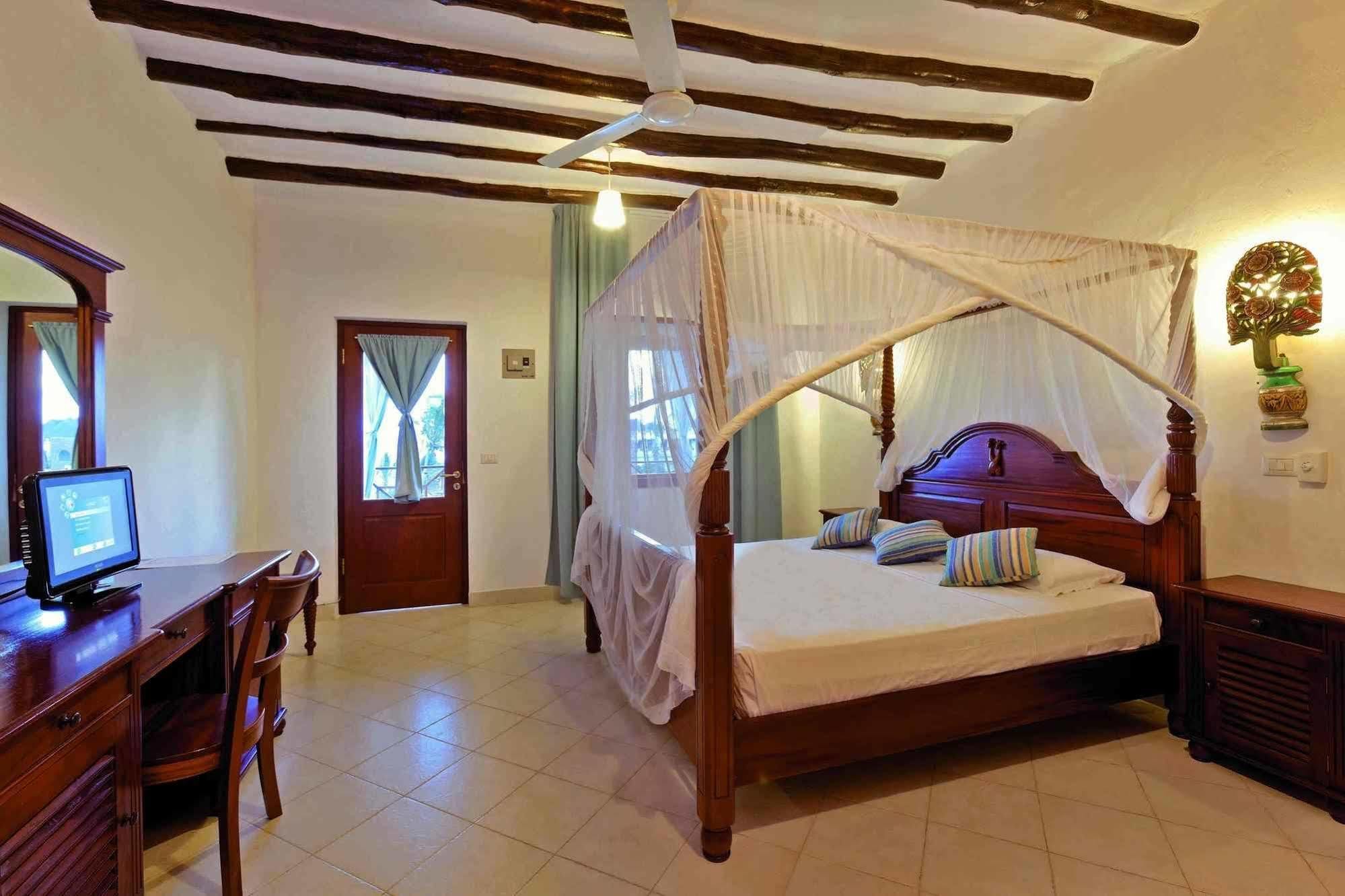 Twiga Beach Resort Watamu Exterior foto